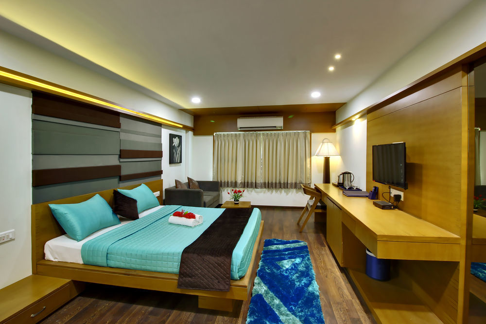 Aarya Grand Hotels & Resorts Ahmedabad Exterior foto
