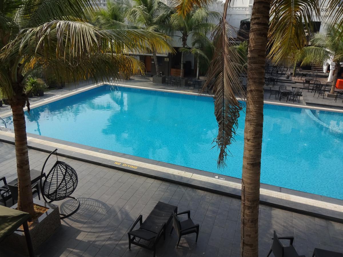 Aarya Grand Hotels & Resorts Ahmedabad Exterior foto